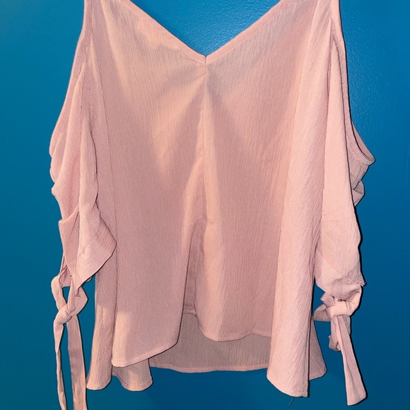 Cold Shoulder Top - Picture 6 of 6